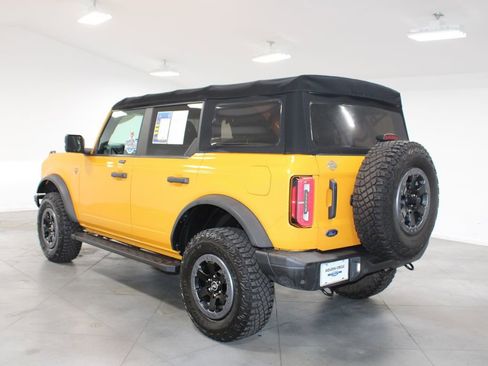 Used 2021 Ford Bronco Badlands image 7