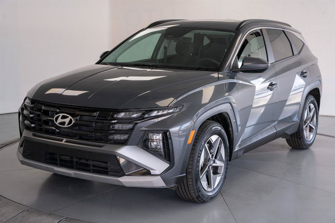 Used 2025 Hyundai Tucson SEL FWD image 3
