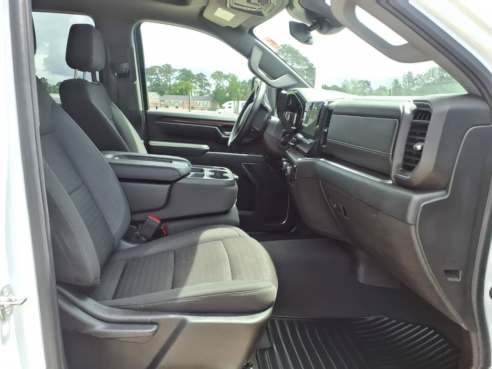 Used 2024 Chevrolet Silverado 2500 LT AWD/4WD image 18