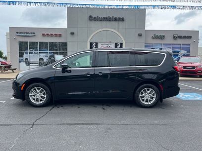 New 2025 Chrysler Voyager LX