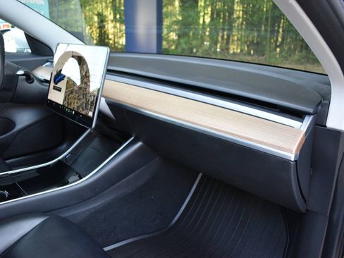 Used 2018 Tesla Model 3 Long Range AWD/4WD image 26