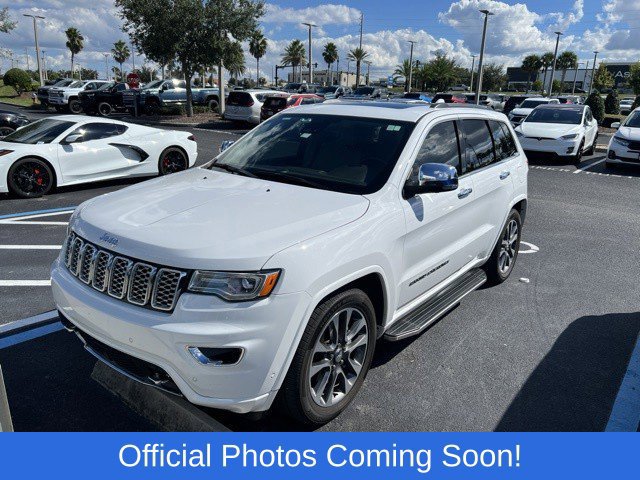 Used 2017 Jeep Grand Cherokee Overland w/ Jeep Active Safety Group AWD/4WD image 2