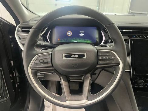 Used 2022 Jeep Grand Cherokee Limited 4xe AWD/4WD image 13