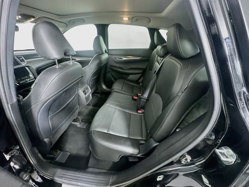 Used 2023 INFINITI QX50 Luxe FWD image 30