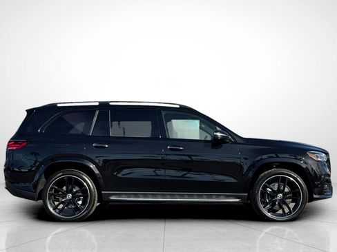 New 2026 Mercedes-Benz GLS 450 4MATIC image 32