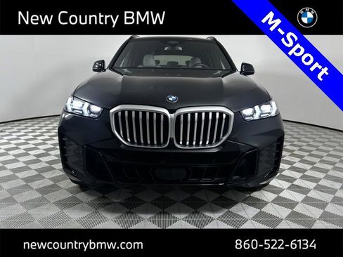 Used 2024 BMW X5 xDrive40i w/ M Sport Package image 2