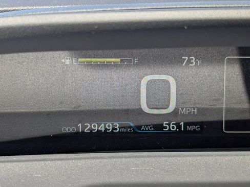 Used 2017 Toyota Prius Four w/ Premium Convenience Package FWD image 18