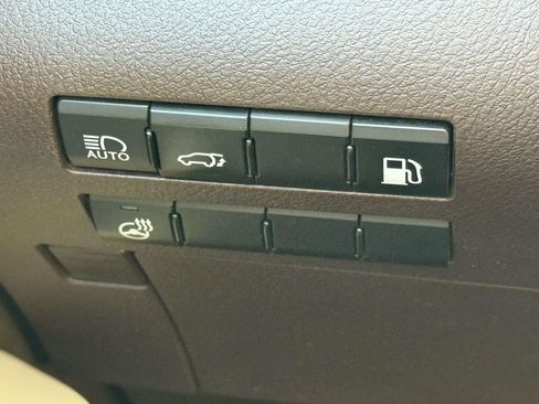 Used 2020 Lexus RX 450h AWD w/ Premium Package image 23