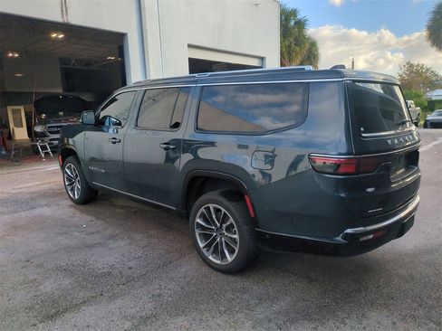 Used 2023 Jeep Wagoneer L Series III w/ Premium Group I image 8