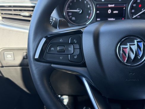 Used 2023 Buick Enclave Essence image 31