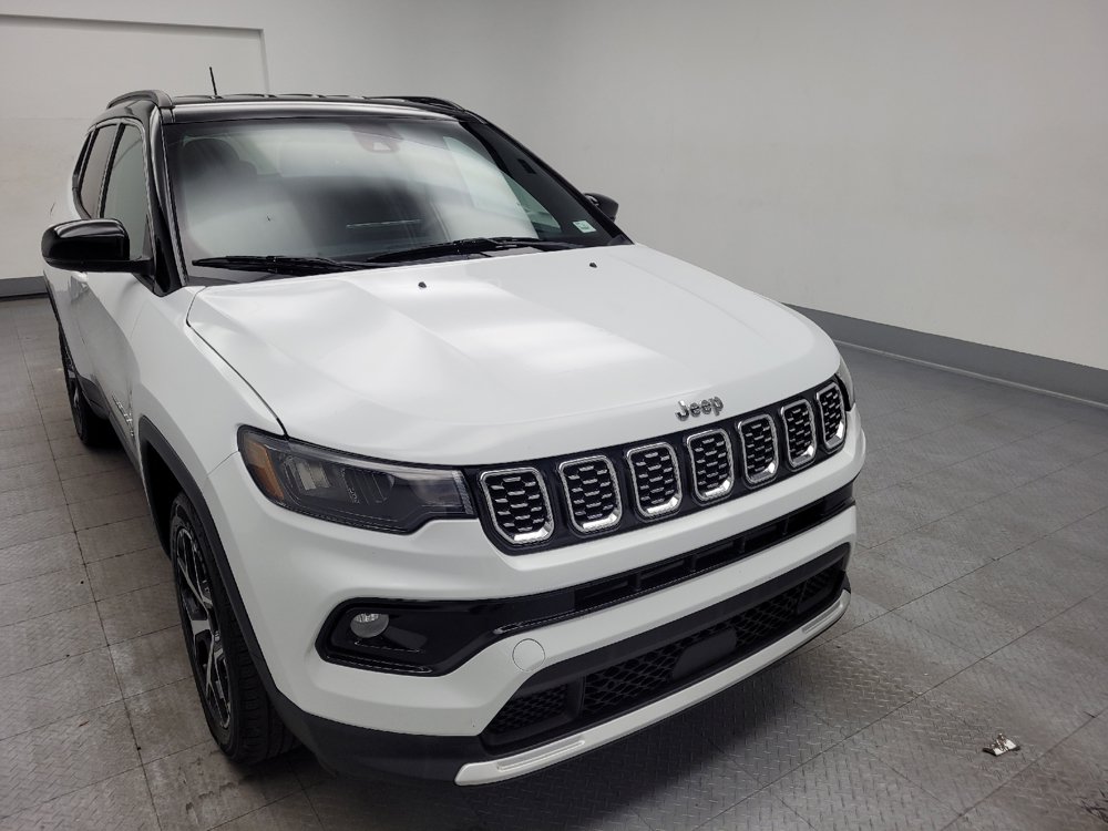 Used 2025 Jeep Compass Limited AWD/4WD image 14