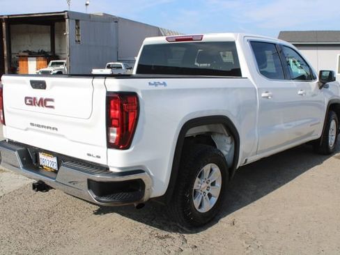 Used 2024 GMC Sierra 1500 SLE image 4