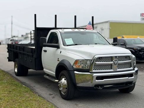 Used 2018 RAM 5500 Tradesman w/ Power & Remote Entry Group image 4