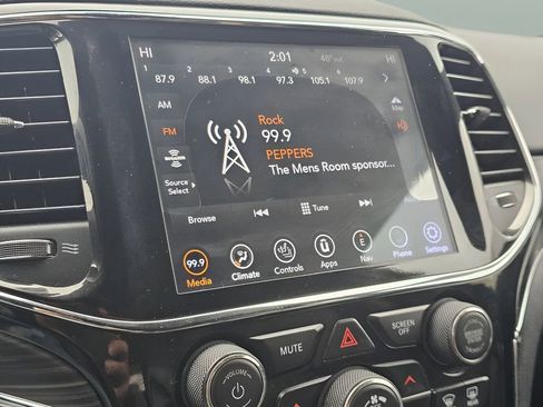 Used 2019 Jeep Grand Cherokee Limited RWD image 19