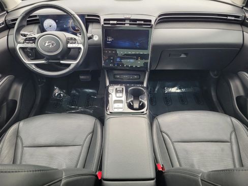 Used 2024 Hyundai Tucson Limited image 16