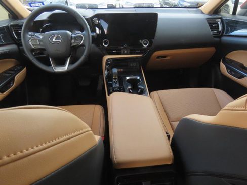 Used 2026 Lexus NX 350h AWD w/ Accessory Package (2T) image 22