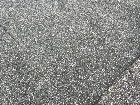 Used 2015 Chevrolet Suburban LT w/ Luxury Package image 5