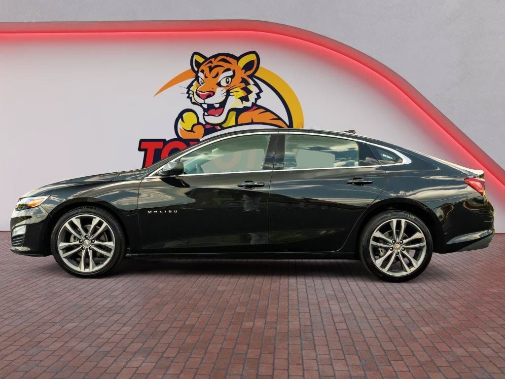 Used 2025 Chevrolet Malibu LT FWD image 9