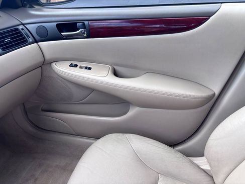 Used 2002 Lexus ES 330 image 20