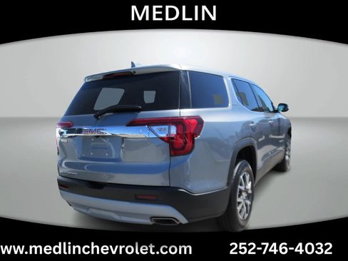 Used 2023 GMC Acadia SLE FWD image 8