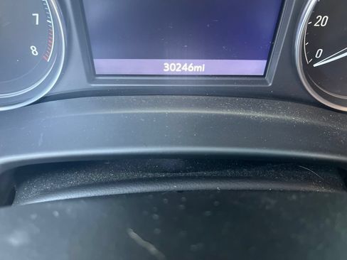Used 2023 Buick Enclave Essence w/ Experience Buick Package FWD image 4