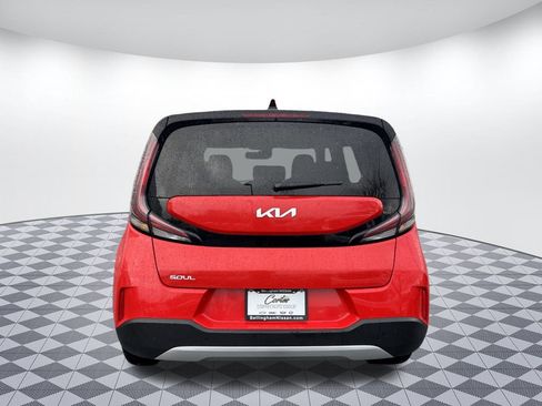 Used 2024 Kia Soul LX w/ Option Group 015 FWD image 6
