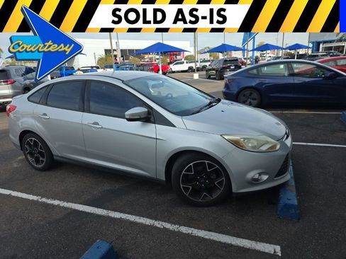 Used 2013 Ford Focus SE image 1