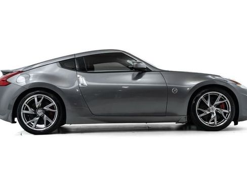 Used 2014 Nissan 370Z Touring w/ Sport Package image 5