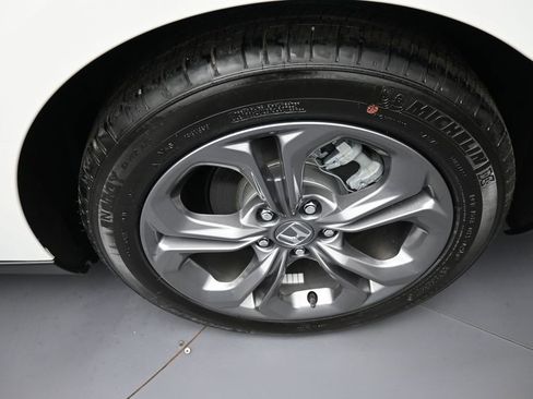 Certified 2023 Honda Accord EX image 15