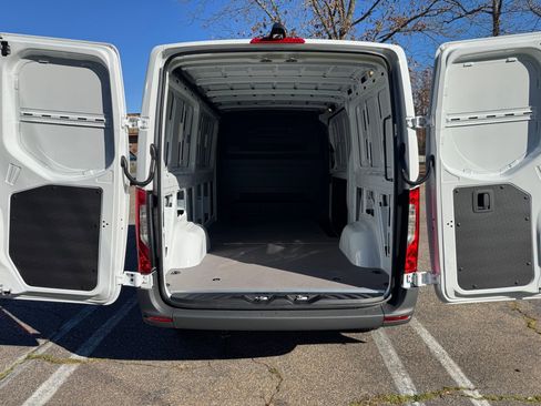 New 2026 Mercedes-Benz Sprinter 2500 image 25