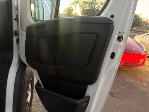 Used 2018 RAM ProMaster 2500 image 15