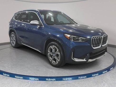 Used 2024 BMW X1 xDrive28i w/ Convenience Package AWD/4WD image 3