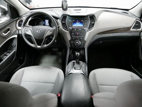 Used 2017 Hyundai Santa Fe Sport image 18