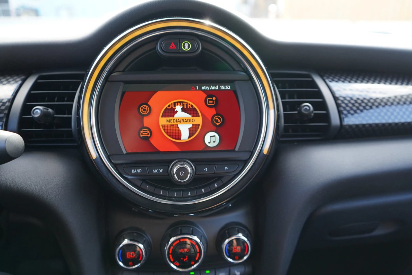 Used 2019 MINI Cooper S FWD image 11
