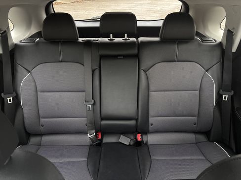 Used 2022 Kia Niro EX w/ Cold Weather Package image 20