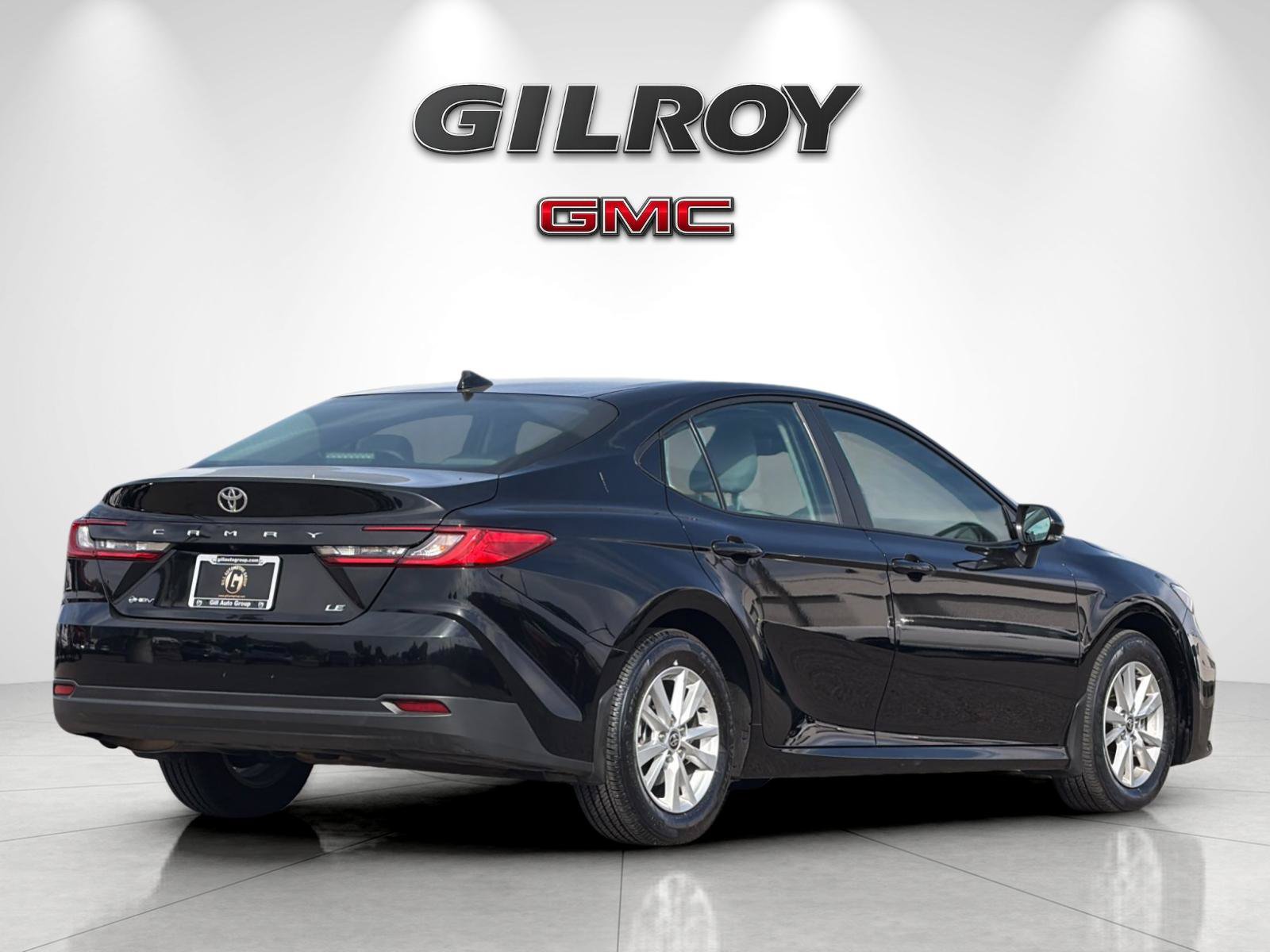 Used 2026 Toyota Camry LE w/ Convenience Package FWD image 3