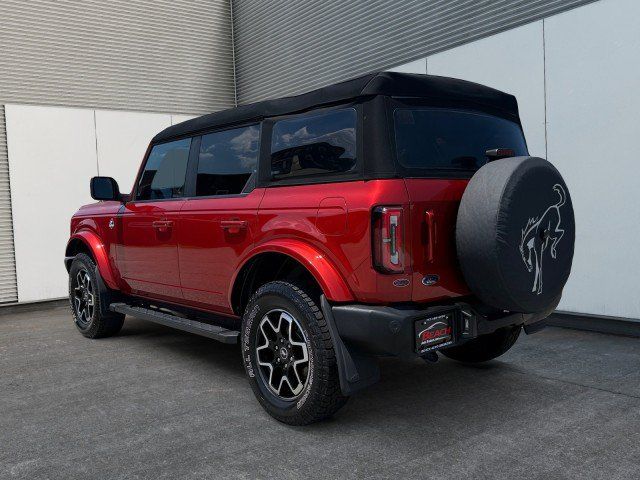 Used 2023 Ford Bronco Outer Banks AWD/4WD image 11