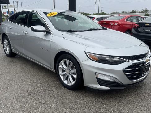 Used 2021 Chevrolet Malibu LT FWD image 2