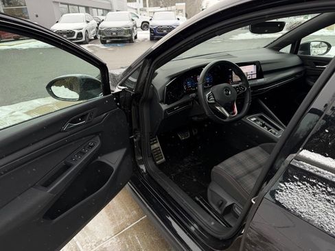 Used 2022 Volkswagen GTI SE image 19