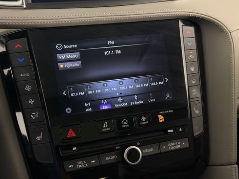 Used 2025 INFINITI QX50 Luxe image 17