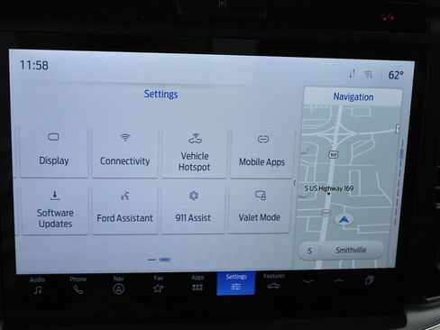 New 2025 Ford F150 Lariat w/ Equipment Group 502A High image 32