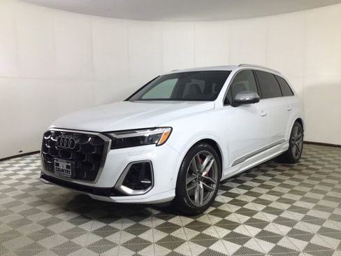 Used 2025 Audi SQ7 Premium Plus image 3