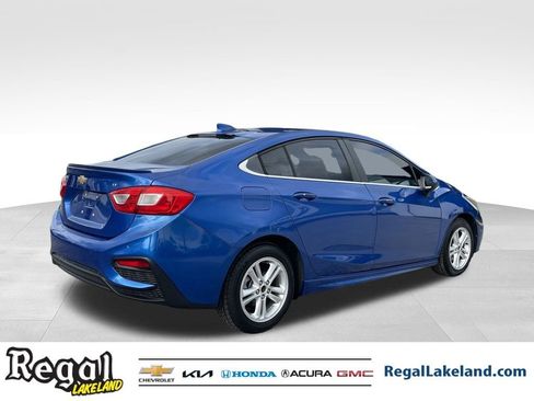 Used 2016 Chevrolet Cruze LT w/ Convenience Package image 3