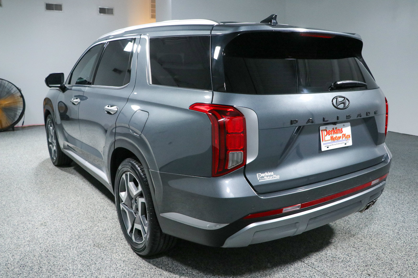 Used 2024 Hyundai Palisade SEL w/ Premium Package FWD image 9
