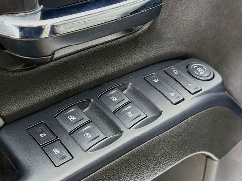 Used 2018 Chevrolet Silverado 1500 Custom w/ Texas Edition image 20