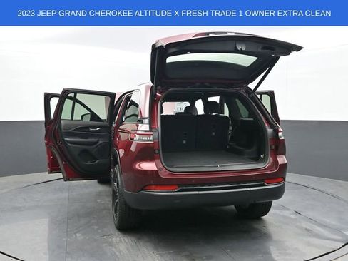Used 2023 Jeep Grand Cherokee Altitude image 63