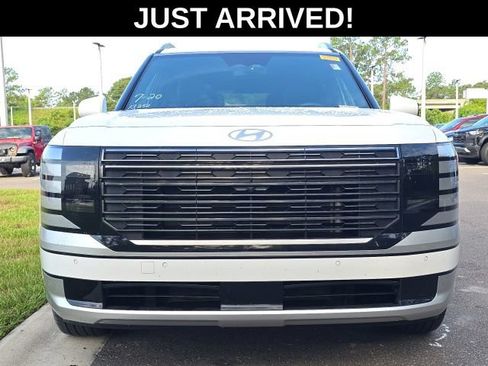 Used 2026 Hyundai Palisade Calligraphy AWD/4WD image 2