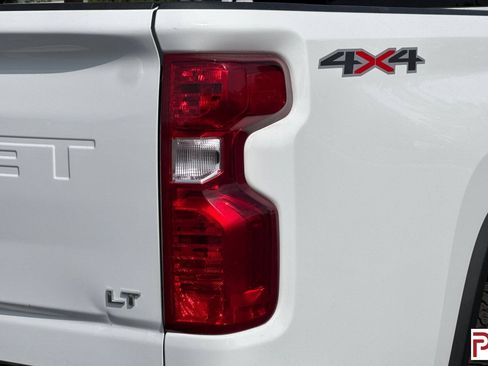Used 2022 Chevrolet Silverado 3500 LT w/ Convenience Package AWD/4WD image 30