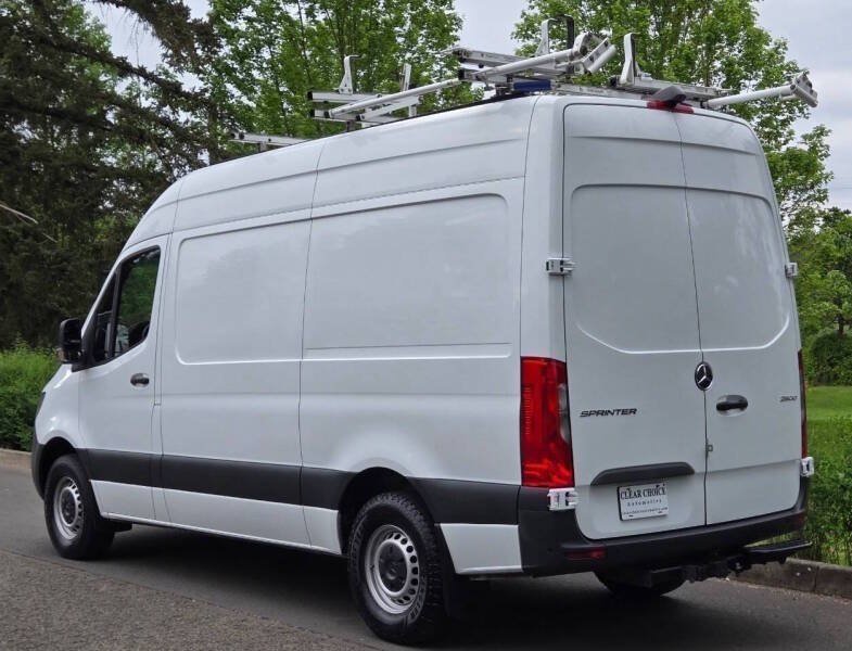 Used 2019 Mercedes-Benz Sprinter 144 image 6
