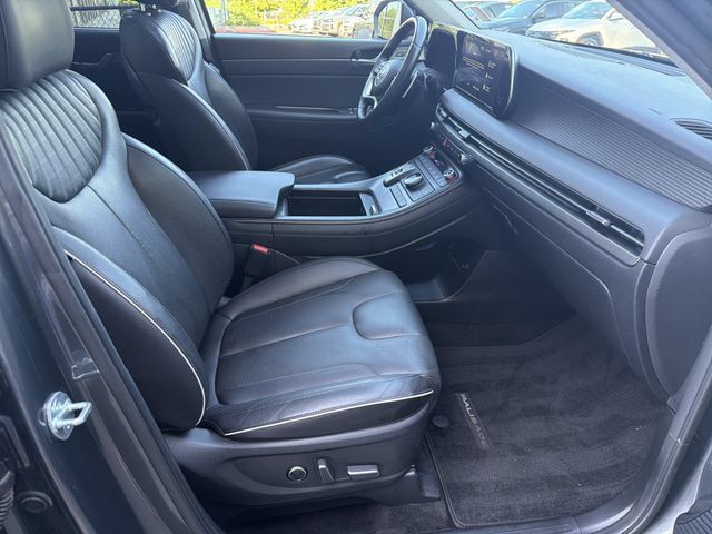 Used 2024 Hyundai Palisade Limited FWD image 16